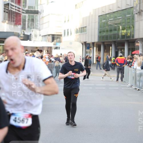 12.06.2026 - Holstenköstenlauf Andreas Tolksdorf http://msf.ph/oto/9748302 12.06.2026 20:21:45 Laufen 4567, 759 meine-sportfotos.de