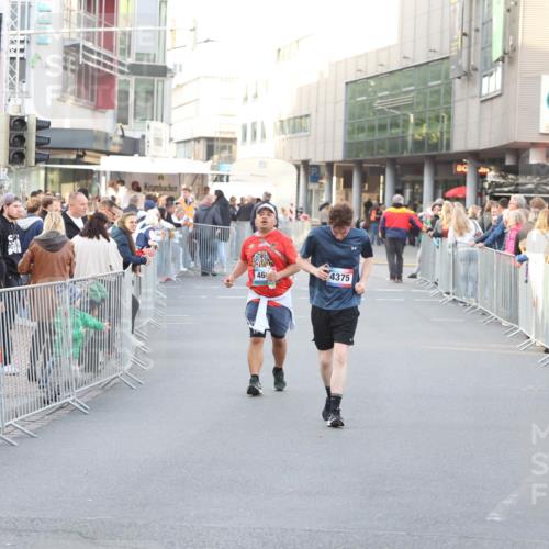 12.06.2026 - Holstenköstenlauf Andreas Tolksdorf http://msf.ph/oto/9748315 12.06.2026 20:22:49 Laufen 46, 4375 meine-sportfotos.de