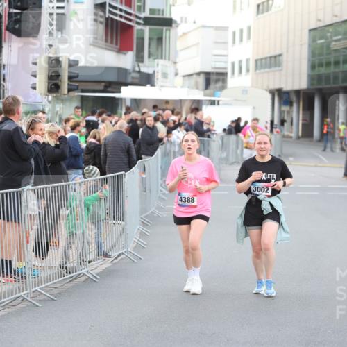 12.06.2026 - Holstenköstenlauf Andreas Tolksdorf http://msf.ph/oto/9748328 12.06.2026 20:24:50 Laufen 4388, 20, 3002 meine-sportfotos.de