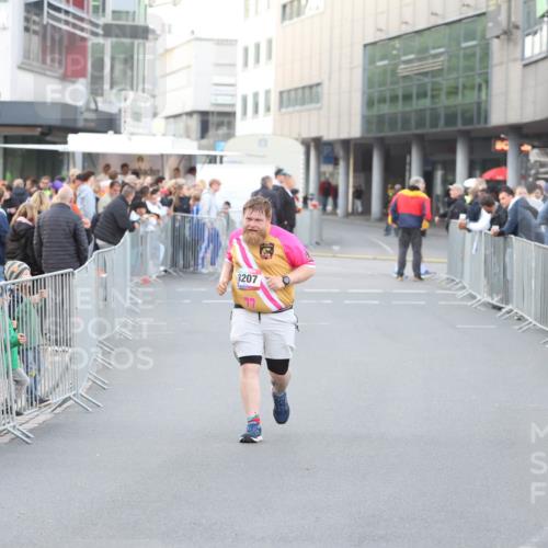 12.06.2026 - Holstenköstenlauf Andreas Tolksdorf http://msf.ph/oto/9748333 12.06.2026 20:25:00 Laufen 3207, 77 meine-sportfotos.de