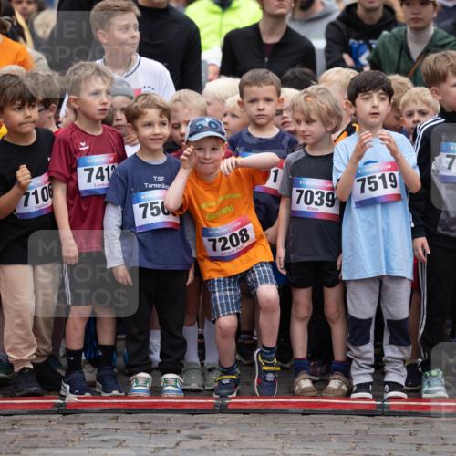 12.06.2026 - Holstenköstenlauf Michael Strokosch http://msf.ph/oto/9748363 12.06.2026 14:55:54 Laufen 7465, 034, 7106, 7412, 756, 7208, 1, 7039, 7519, 1, 36, 7176, 026, 707 meine-sportfotos.de