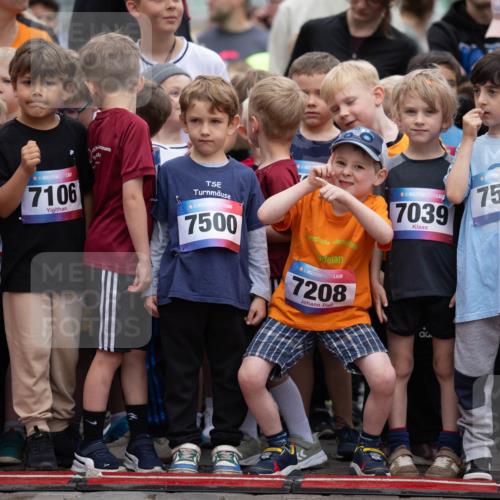12.06.2026 - Holstenköstenlauf Michael Strokosch http://msf.ph/oto/9748373 12.06.2026 14:56:03 Laufen 36, 74, 36, 7106, 36, 7039, 36, 7519, 36, 717, 36, 7500, 7208, 30 meine-sportfotos.de