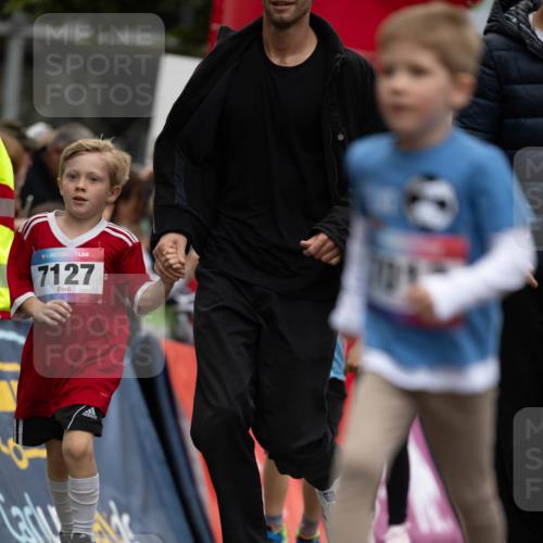 12.06.2026 - Holstenköstenlauf Michael Strokosch http://msf.ph/oto/9748430 12.06.2026 15:01:59 Laufen 36, 7127 meine-sportfotos.de