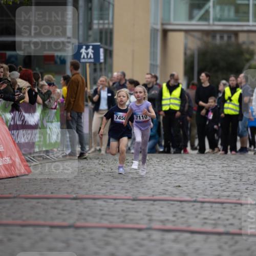 12.06.2026 - Holstenköstenlauf Michael Strokosch http://msf.ph/oto/9748493 12.06.2026 15:12:06 Laufen 60, 7458, 7110 meine-sportfotos.de