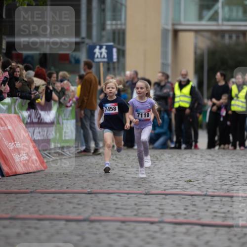 12.06.2026 - Holstenköstenlauf Michael Strokosch http://msf.ph/oto/9748495 12.06.2026 15:12:07 Laufen 7458, 7110 meine-sportfotos.de
