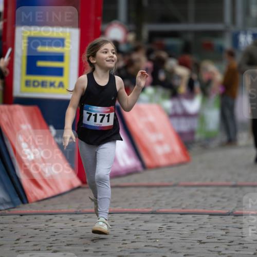 12.06.2026 - Holstenköstenlauf Michael Strokosch http://msf.ph/oto/9748518 12.06.2026 15:12:15 Laufen 36, 7171 meine-sportfotos.de