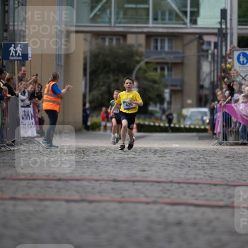 12.06.2026 - Holstenköstenlauf Michael Strokosch http://msf.ph/oto/9748620 12.06.2026 15:35:47 Laufen 425 meine-sportfotos.de