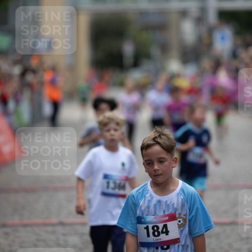 12.06.2026 - Holstenköstenlauf Michael Strokosch http://msf.ph/oto/9748670 12.06.2026 15:36:36 Laufen 1366, 36, 184 meine-sportfotos.de