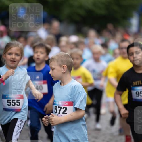 12.06.2026 - Holstenköstenlauf Michael Strokosch http://msf.ph/oto/9748725 12.06.2026 16:00:45 Laufen 40, 555, 572, 959 meine-sportfotos.de
