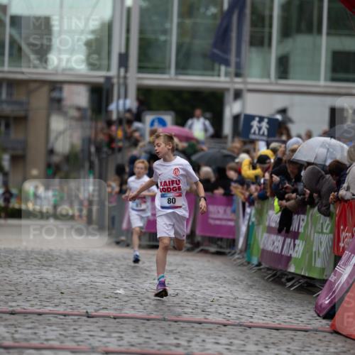 12.06.2026 - Holstenköstenlauf Michael Strokosch http://msf.ph/oto/9748840 12.06.2026 16:49:57 Laufen 80 meine-sportfotos.de