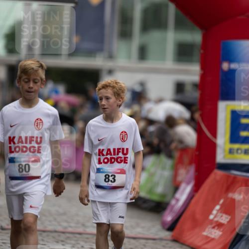 12.06.2026 - Holstenköstenlauf Michael Strokosch http://msf.ph/oto/9748862 12.06.2026 16:50:06 Laufen 80, 83 meine-sportfotos.de
