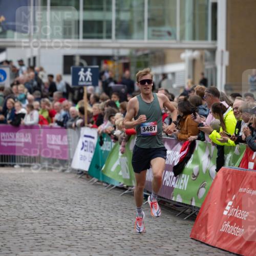 12.06.2026 - Holstenköstenlauf Michael Strokosch http://msf.ph/oto/9748885 12.06.2026 17:46:37 Laufen 3487 meine-sportfotos.de