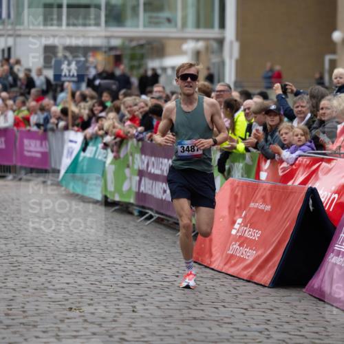 12.06.2026 - Holstenköstenlauf Michael Strokosch http://msf.ph/oto/9748888 12.06.2026 17:46:38 Laufen 348 meine-sportfotos.de