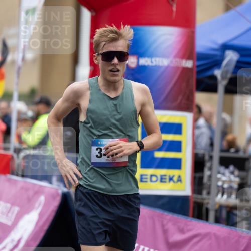 12.06.2026 - Holstenköstenlauf Michael Strokosch http://msf.ph/oto/9748896 12.06.2026 17:46:40 Laufen 36, 34 meine-sportfotos.de