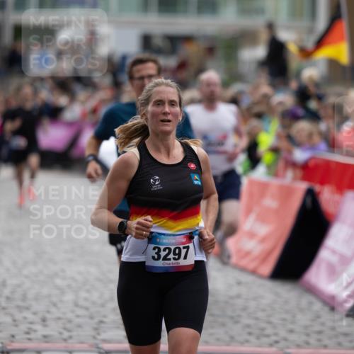 12.06.2026 - Holstenköstenlauf Michael Strokosch http://msf.ph/oto/9748909 12.06.2026 17:50:36 Laufen 36, 3297 meine-sportfotos.de