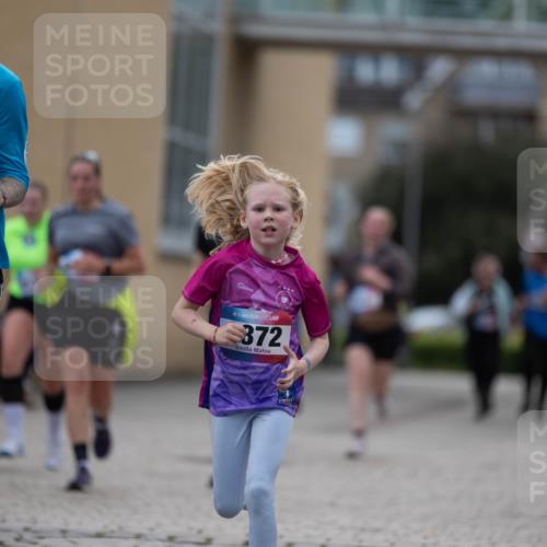 12.06.2026 - Holstenköstenlauf Michael Strokosch http://msf.ph/oto/9748983 12.06.2026 18:05:03 Laufen 387, 36, 372 meine-sportfotos.de