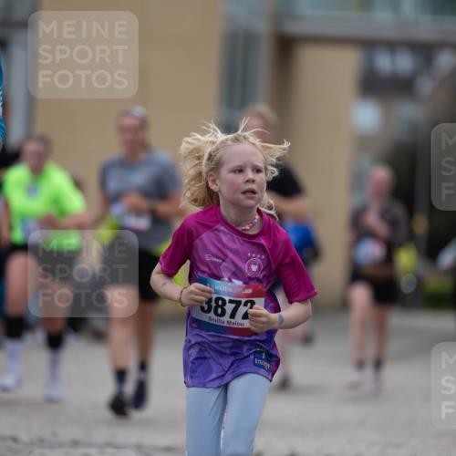 12.06.2026 - Holstenköstenlauf Michael Strokosch http://msf.ph/oto/9748985 12.06.2026 18:05:03 Laufen 687, 36, 3872 meine-sportfotos.de