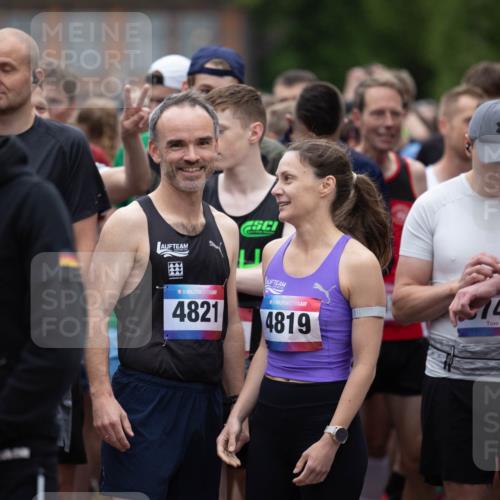12.06.2026 - Holstenköstenlauf Michael Strokosch http://msf.ph/oto/9748993 12.06.2026 18:53:47 Laufen 4744, 36, 4821, 4819, 148 meine-sportfotos.de