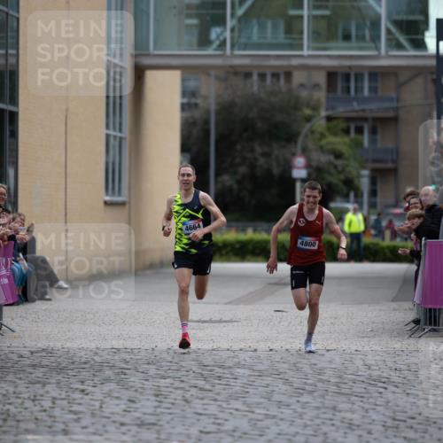 12.06.2026 - Holstenköstenlauf Michael Strokosch http://msf.ph/oto/9749015 12.06.2026 19:31:53 Laufen 4664, 4800 meine-sportfotos.de