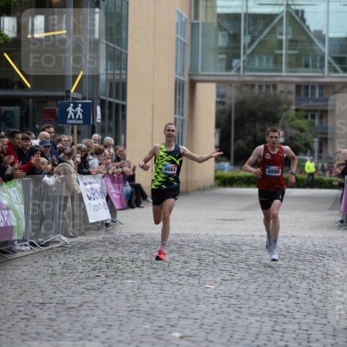 12.06.2026 - Holstenköstenlauf Michael Strokosch http://msf.ph/oto/9749020 12.06.2026 19:31:55 Laufen 4664, 4800 meine-sportfotos.de