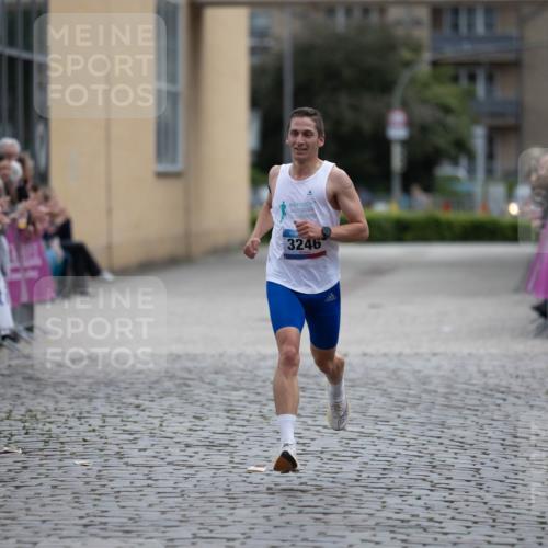 12.06.2026 - Holstenköstenlauf Michael Strokosch http://msf.ph/oto/9749043 12.06.2026 19:33:18 Laufen 3246 meine-sportfotos.de