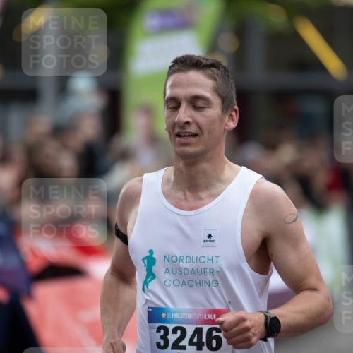 12.06.2026 - Holstenköstenlauf Michael Strokosch http://msf.ph/oto/9749052 12.06.2026 19:33:22 Laufen 36, 3246 meine-sportfotos.de