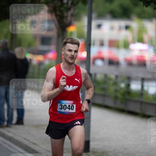 12.06.2026 - Holstenköstenlauf Michael Strokosch http://msf.ph/oto/9749076 12.06.2026 19:36:08 Laufen 673, 36, 3040 meine-sportfotos.de