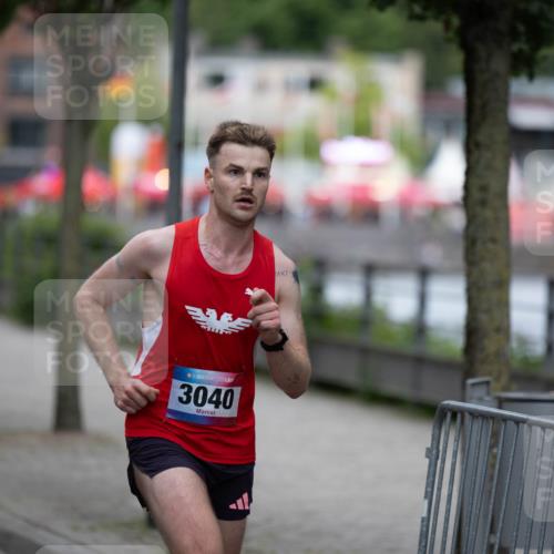 12.06.2026 - Holstenköstenlauf Michael Strokosch http://msf.ph/oto/9749077 12.06.2026 19:36:08 Laufen 36, 3040 meine-sportfotos.de