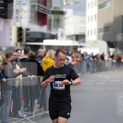 12.06.2026 - Holstenköstenlauf Michael Strokosch http://msf.ph/oto/9749113 12.06.2026 19:39:19 Laufen 4830, 111 meine-sportfotos.de