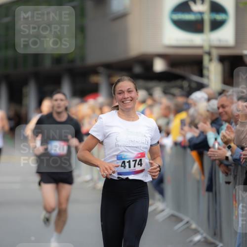 12.06.2026 - Holstenköstenlauf Michael Strokosch http://msf.ph/oto/9749123 12.06.2026 19:39:32 Laufen 36, 4174 meine-sportfotos.de