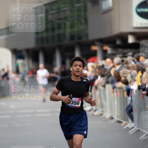 12.06.2026 - Holstenköstenlauf Michael Strokosch http://msf.ph/oto/9749145 12.06.2026 19:39:54 Laufen 350 meine-sportfotos.de