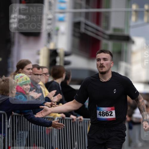 12.06.2026 - Holstenköstenlauf Michael Strokosch http://msf.ph/oto/9749154 12.06.2026 19:40:24 Laufen 4862 meine-sportfotos.de