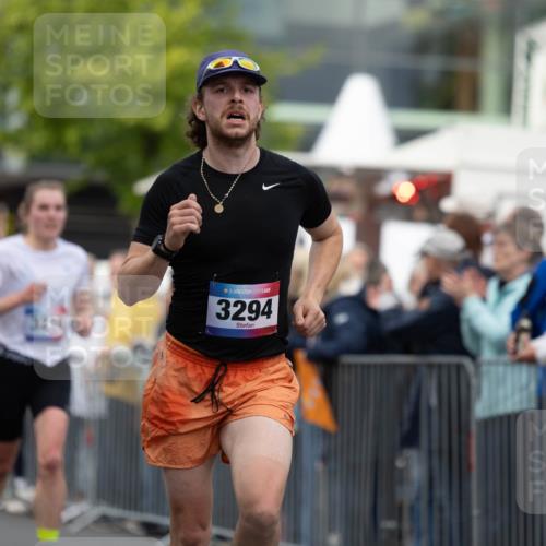 12.06.2026 - Holstenköstenlauf Michael Strokosch http://msf.ph/oto/9749190 12.06.2026 19:41:09 Laufen 324, 36, 3294 meine-sportfotos.de