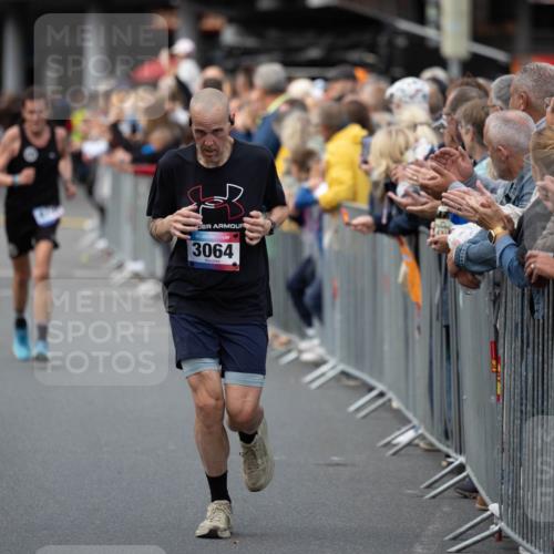 12.06.2026 - Holstenköstenlauf Michael Strokosch http://msf.ph/oto/9749203 12.06.2026 19:42:07 Laufen 3064 meine-sportfotos.de