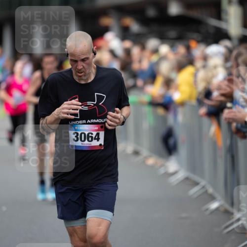 12.06.2026 - Holstenköstenlauf Michael Strokosch http://msf.ph/oto/9749208 12.06.2026 19:42:08 Laufen 36, 3064 meine-sportfotos.de