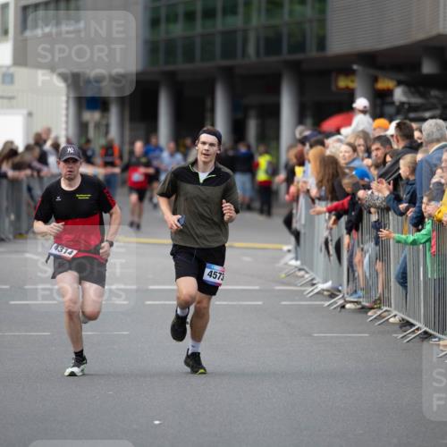 12.06.2026 - Holstenköstenlauf Michael Strokosch http://msf.ph/oto/9749233 12.06.2026 19:43:06 Laufen 4314, 4573 meine-sportfotos.de