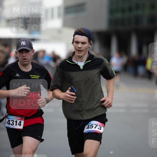 12.06.2026 - Holstenköstenlauf Michael Strokosch http://msf.ph/oto/9749242 12.06.2026 19:43:10 Laufen 36, 4314, 4573 meine-sportfotos.de