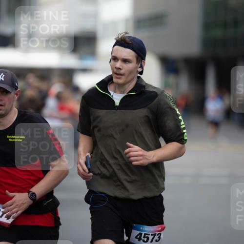 12.06.2026 - Holstenköstenlauf Michael Strokosch http://msf.ph/oto/9749244 12.06.2026 19:43:10 Laufen 4314, 36, 4573 meine-sportfotos.de