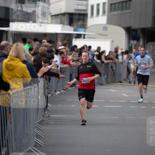 12.06.2026 - Holstenköstenlauf Michael Strokosch http://msf.ph/oto/9749247 12.06.2026 19:43:17 Laufen 30, 422 meine-sportfotos.de