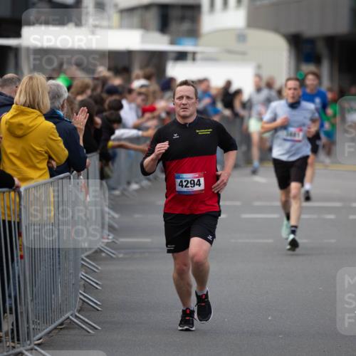 12.06.2026 - Holstenköstenlauf Michael Strokosch http://msf.ph/oto/9749254 12.06.2026 19:43:19 Laufen 3001, 4294 meine-sportfotos.de