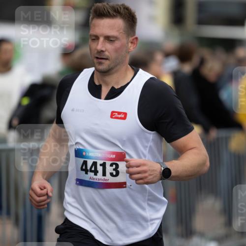 12.06.2026 - Holstenköstenlauf Michael Strokosch http://msf.ph/oto/9749257 12.06.2026 19:44:06 Laufen 36, 4413 meine-sportfotos.de