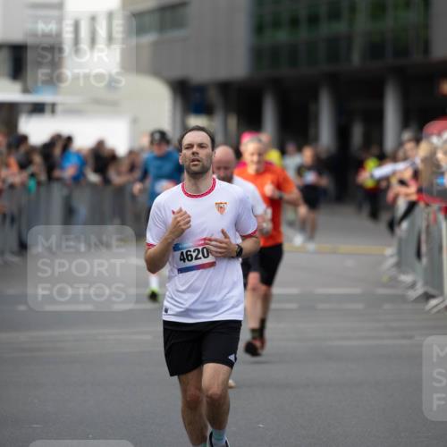 12.06.2026 - Holstenköstenlauf Michael Strokosch http://msf.ph/oto/9749258 12.06.2026 19:44:12 Laufen 4620 meine-sportfotos.de