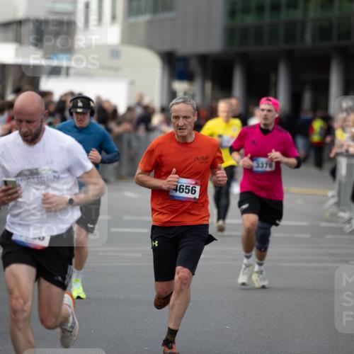 12.06.2026 - Holstenköstenlauf Michael Strokosch http://msf.ph/oto/9749266 12.06.2026 19:44:14 Laufen 4656, 3378 meine-sportfotos.de