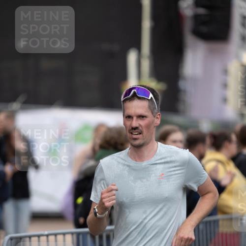12.06.2026 - Holstenköstenlauf Michael Strokosch http://msf.ph/oto/9749286 12.06.2026 19:44:30 Laufen 36, 3038 meine-sportfotos.de