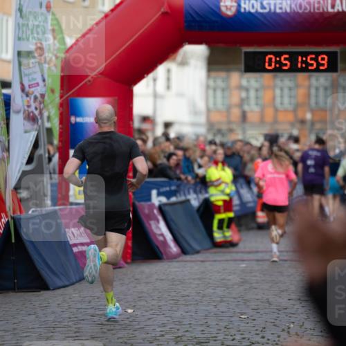 12.06.2026 - Holstenköstenlauf Michael Strokosch http://msf.ph/oto/9749297 12.06.2026 19:52:01 Laufen 32238, 0, 5, 1, 59 meine-sportfotos.de