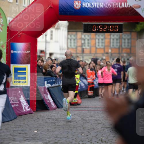 12.06.2026 - Holstenköstenlauf Michael Strokosch http://msf.ph/oto/9749300 12.06.2026 19:52:03 Laufen 201, 92298, 0, 52, 00, 219 meine-sportfotos.de
