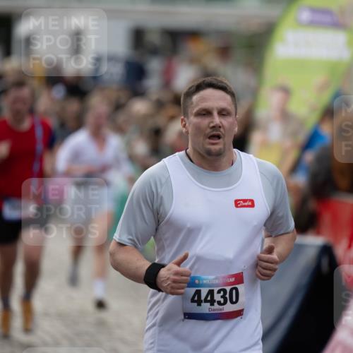 12.06.2026 - Holstenköstenlauf Michael Strokosch http://msf.ph/oto/9749309 12.06.2026 19:53:04 Laufen 36, 4430 meine-sportfotos.de