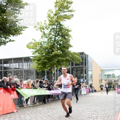 12.06.2026 - Holstenköstenlauf Michael Strokosch http://msf.ph/oto/9749418 12.06.2026 17:56:53 Laufen 4405, 4106 meine-sportfotos.de