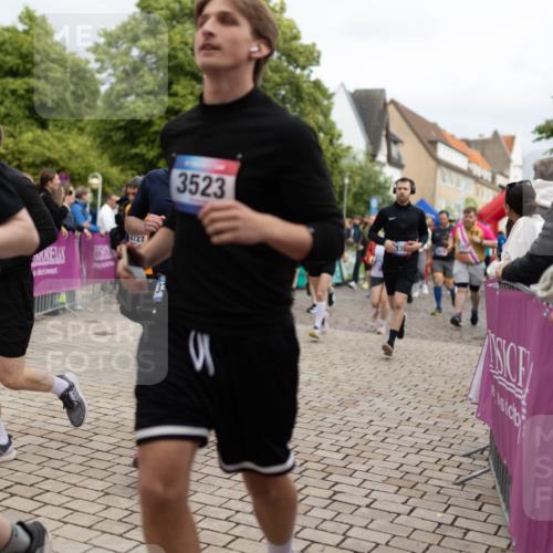 12.06.2026 - Holstenköstenlauf Michael Strokosch http://msf.ph/oto/9749497 12.06.2026 19:02:16 Laufen 171, 4727, 3523 meine-sportfotos.de