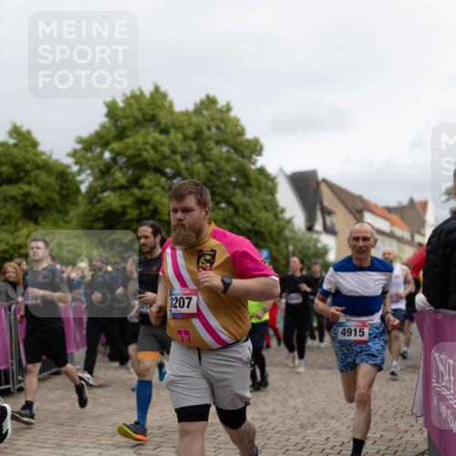 12.06.2026 - Holstenköstenlauf Michael Strokosch http://msf.ph/oto/9749498 12.06.2026 19:02:19 Laufen 1933, 3207, 4915 meine-sportfotos.de